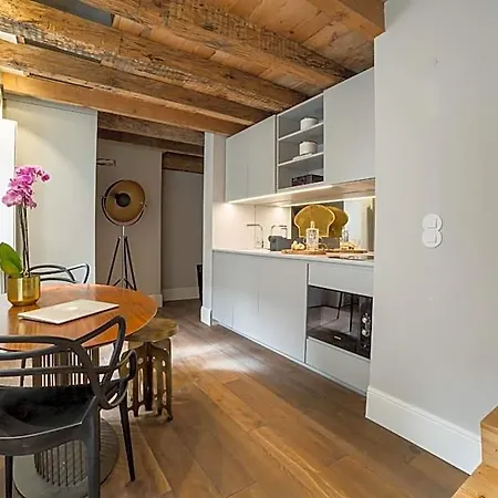 מלון Dare House 4*
