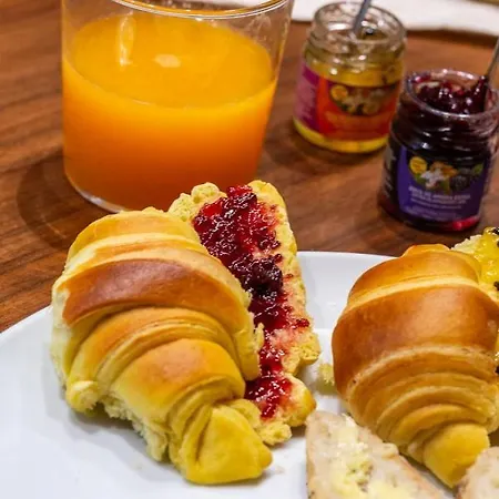 Ξενοδοχείο Dare House