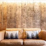 Hotel Dare House