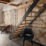 Dare House