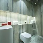 Otel Dare House